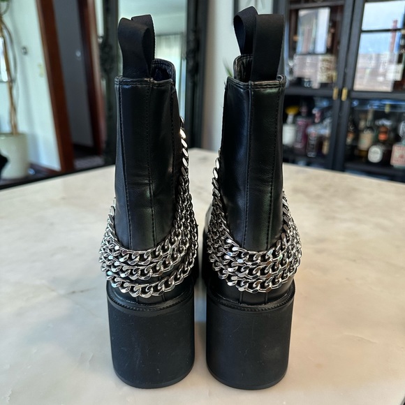 Lamoda Blackout Platform Boot - Picture 4 of 7